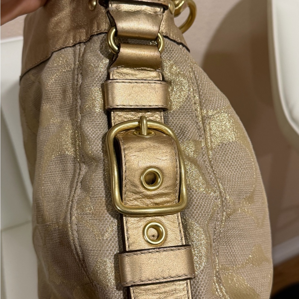 Coach Zoe Gold Signature Shoulder Bag - Picture 5 of 13